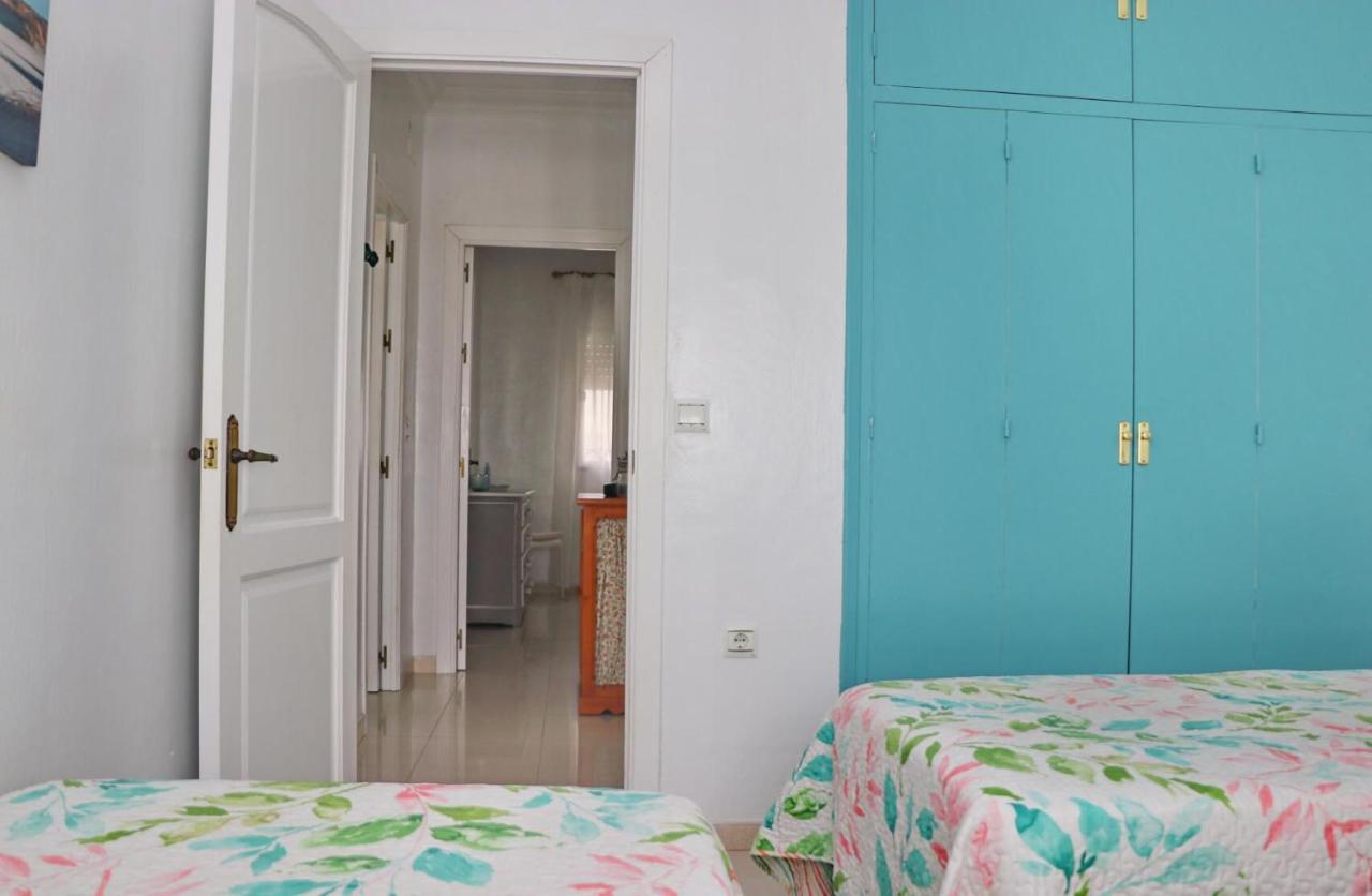 Apartamento La Fuente Conil De La Frontera Luaran gambar